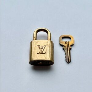 Louis Vuitton Padlock with Key #302